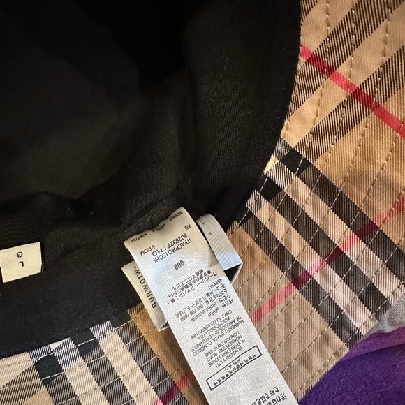 Burberry Classic Checkered Bucket Hat Size Large - Picture 5 of 10